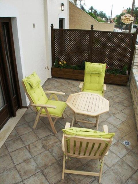 Giogarakis Suites Eleonas Zimmer foto